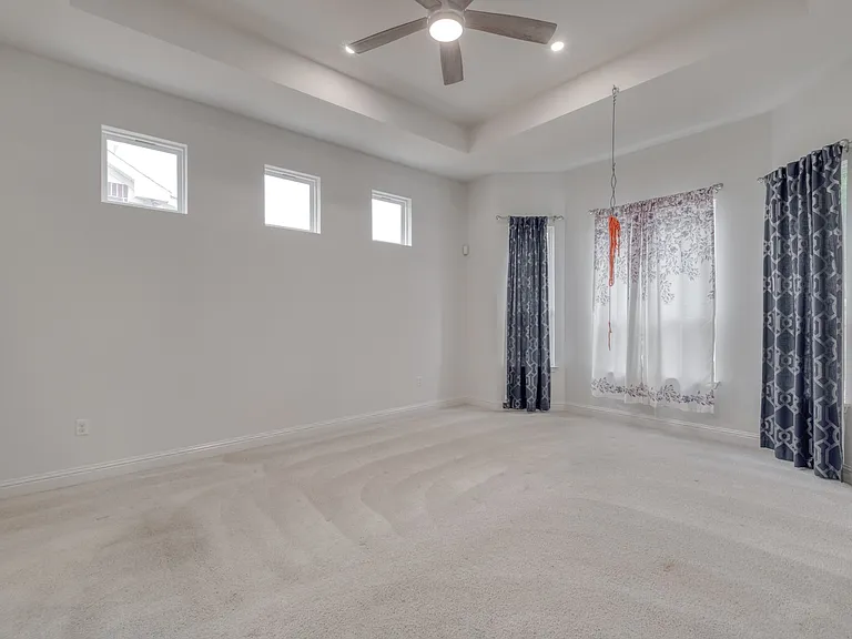 14921 Iveans Way — Photo 17