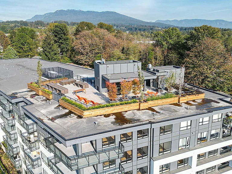 1550 Oxford St — Photo 34