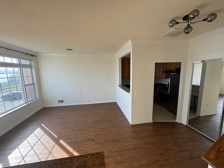 247 Surf Dr #1A — Photo 3