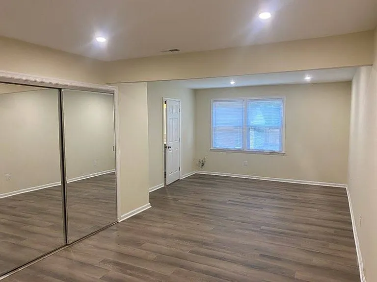 215 Northview Dr — Photo 24
