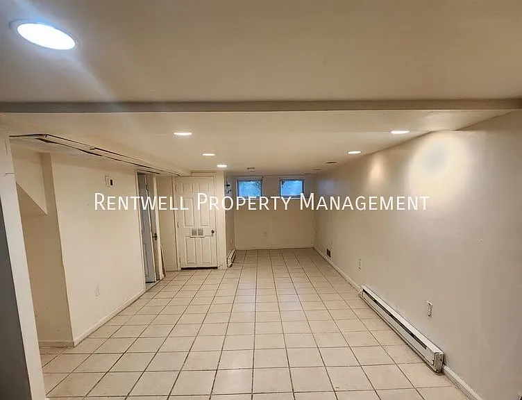 114 N Cedar Ln — Photo 20