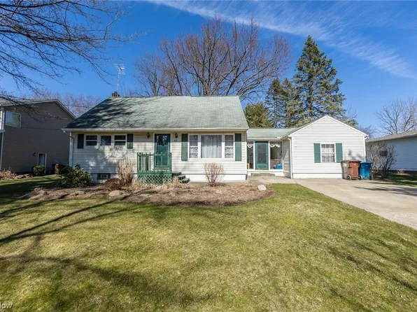 53 W Ingleside Dr, Akron, OH 44319