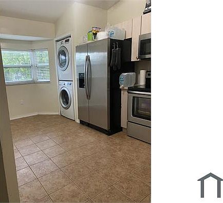 2nd image of 2731 SE 12th Pl Unit 203
