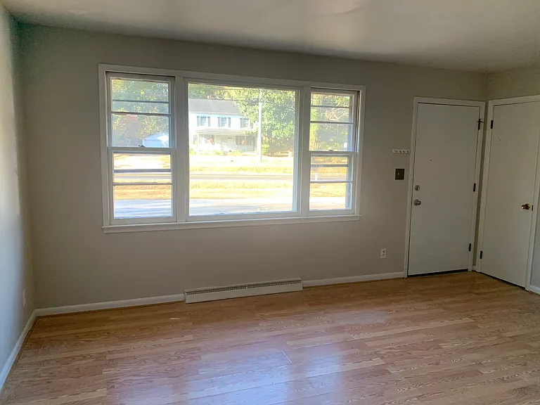 16413 Harrowgate Rd — Photo 1