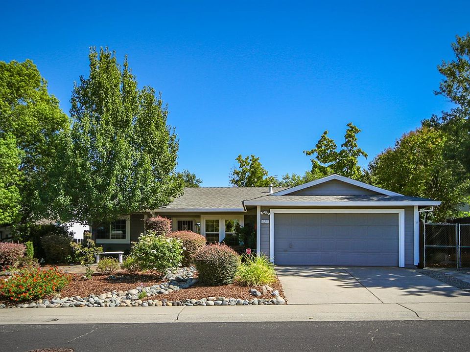1st image of 629 Hanisch Dr