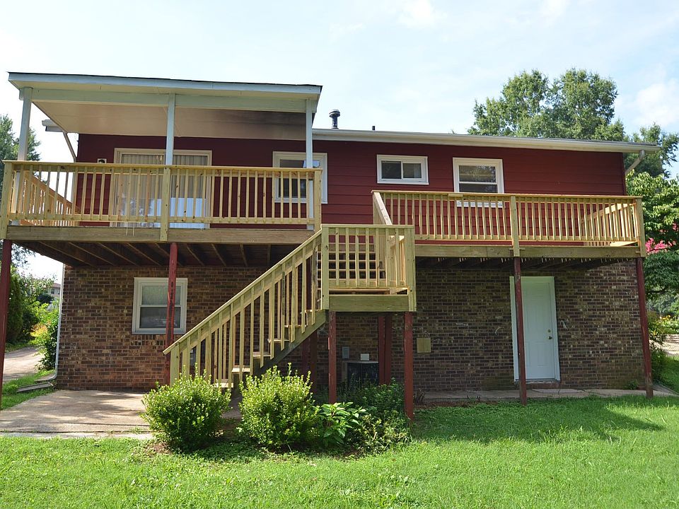 2nd image of 1609 Rolling Meadow Ln