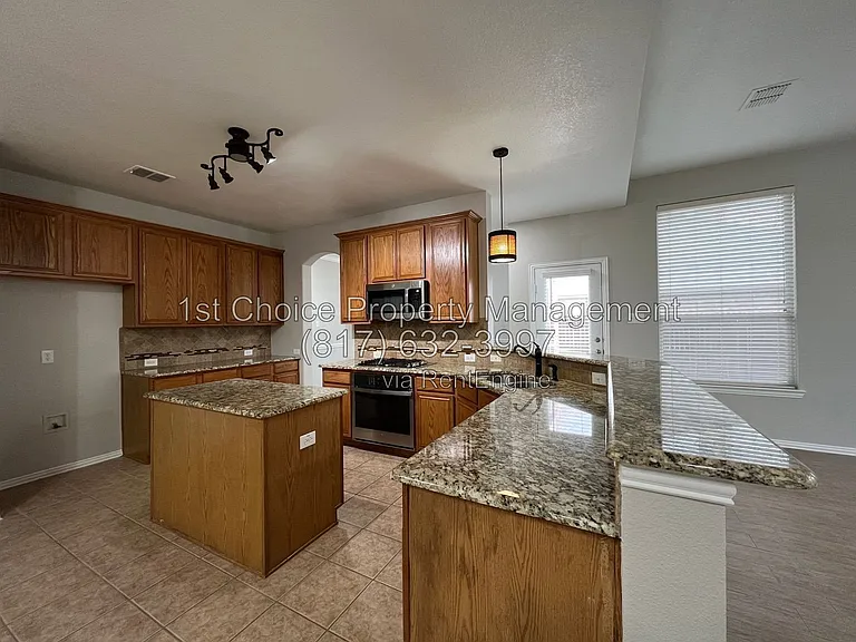 5312 Scenic Point Dr — Photo 10