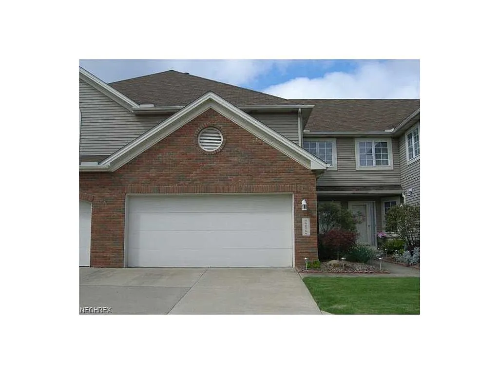 265 English Lakes Blvd photo 1