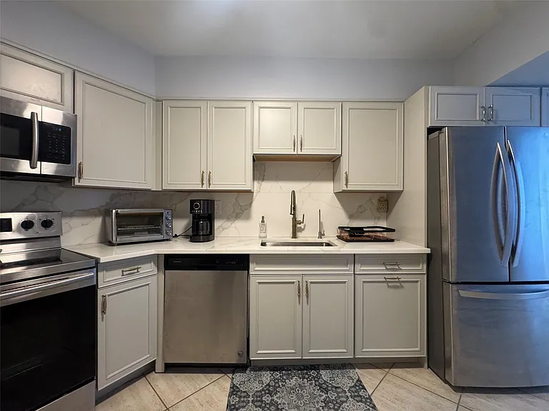3725 S Ocean Dr #1610 — Photo 11