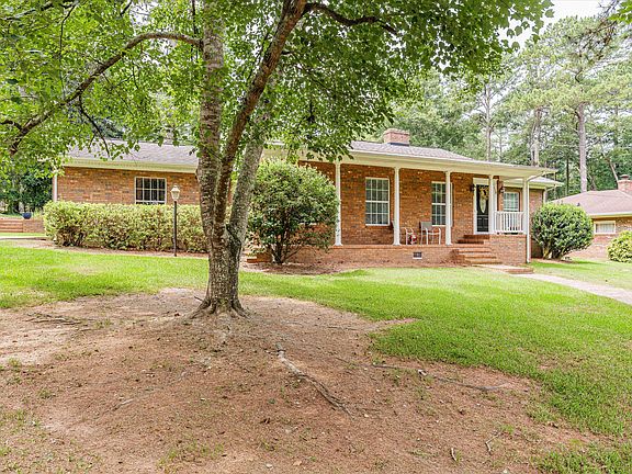 5th image of 212 Sunset Dr.