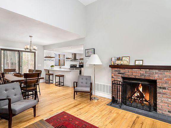 5th image of 9 Lilla Ln
