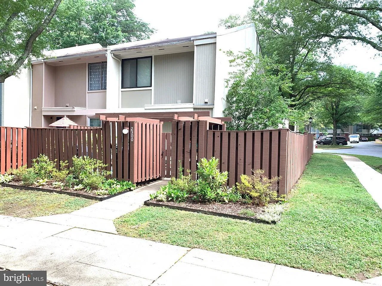 3 bed, 1.5 bath, 1262 sqft, $2,700 — Photo 1