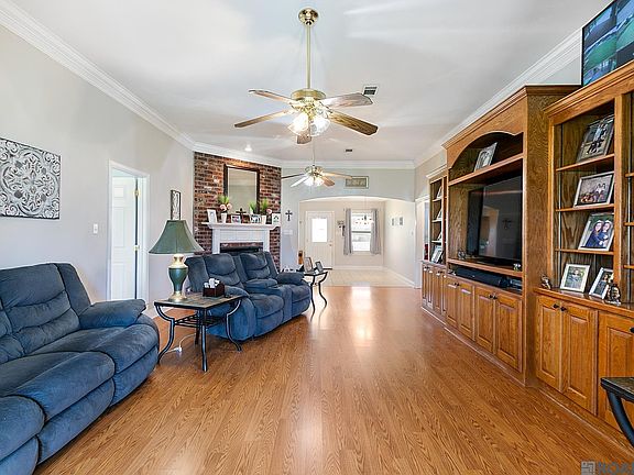 4th image of 2968 N Nobile St