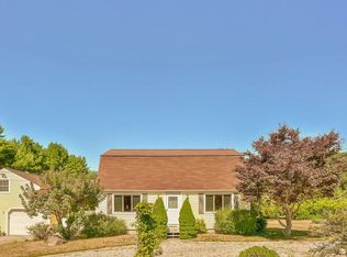 10 Mill Pond Dr, Charlestown, RI 02813