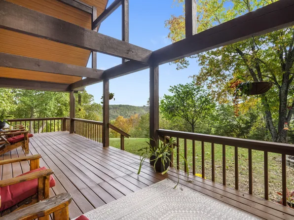 923 Carico Road, Galena, MO 65656