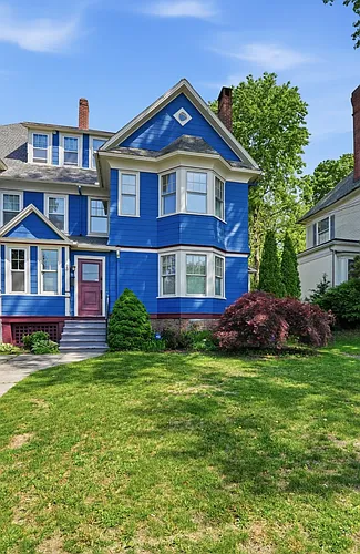 28 Alumni Ave Photo 1