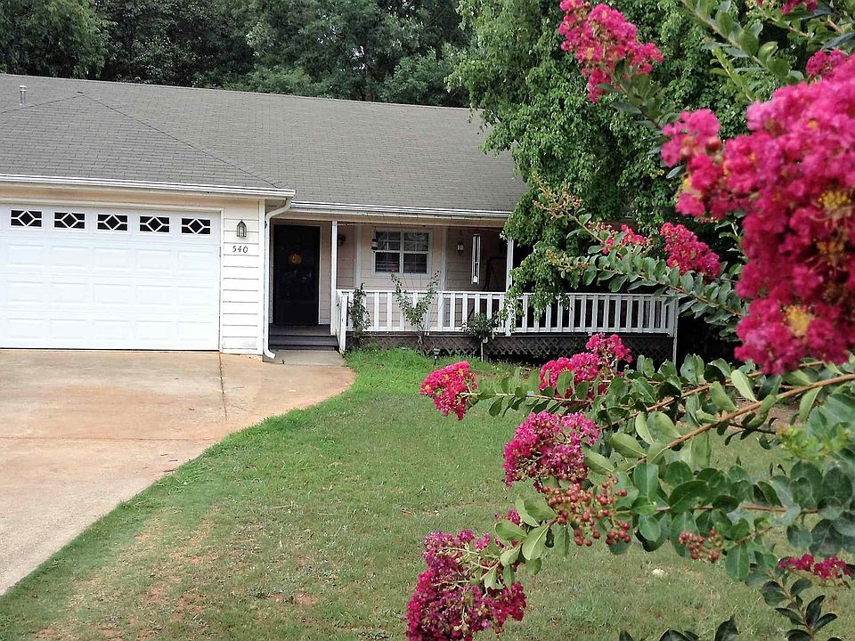 1st image of 540 E Country Woods Dr
