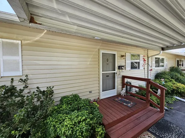 119 Randolph St APT D, Franklin, NC 28734