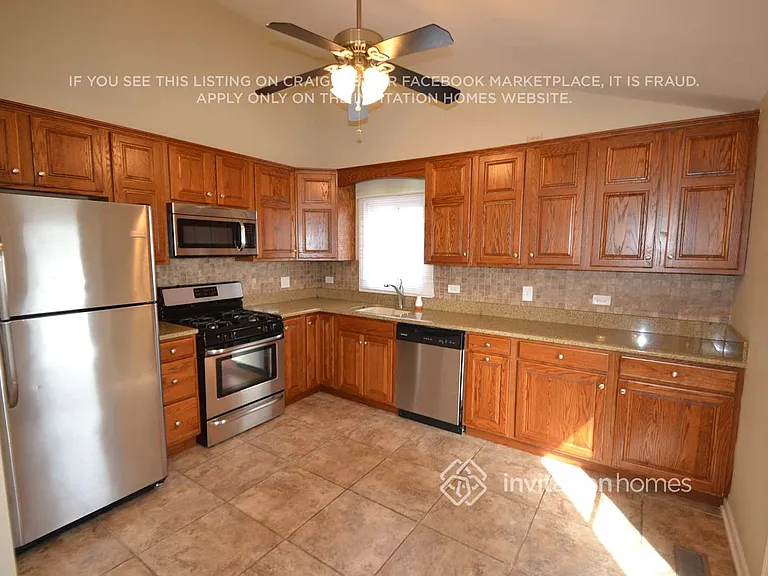 611 N Bierman Ave — Photo 4