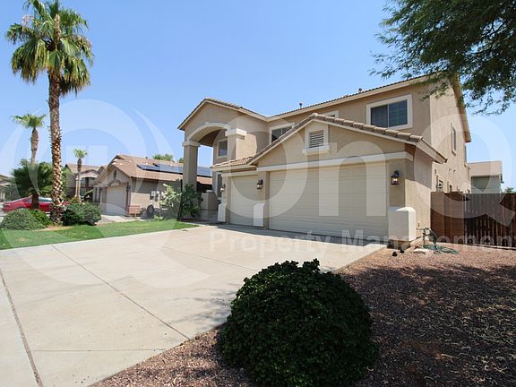 3rd image of 14904 W Cameron Dr