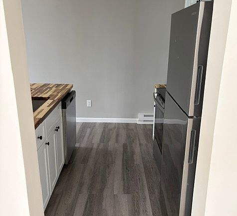 3rd image of 350 S Scott Ave APT 1
