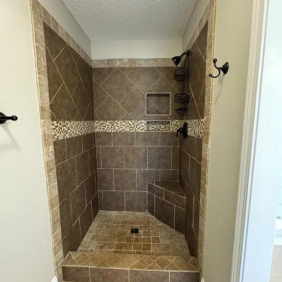204 Mahan Dr — Photo 21