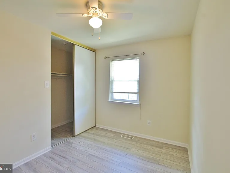 8612 Walutes Cir #B — Photo 12