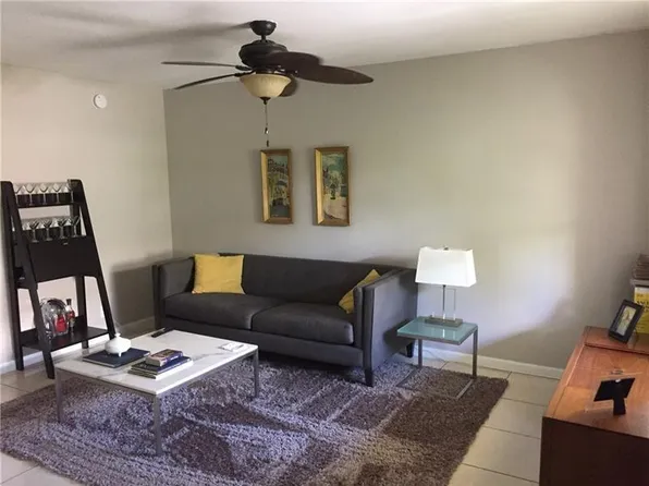 2741 NE 8th Ave APT 14, Fort Lauderdale, FL 33334