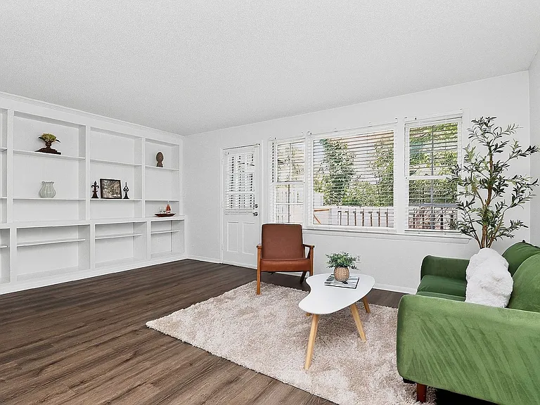 4605 Hedgemore Dr #D — Photo 5