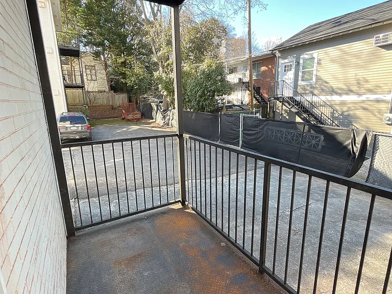 286 9th St NE #6 — Photo 21