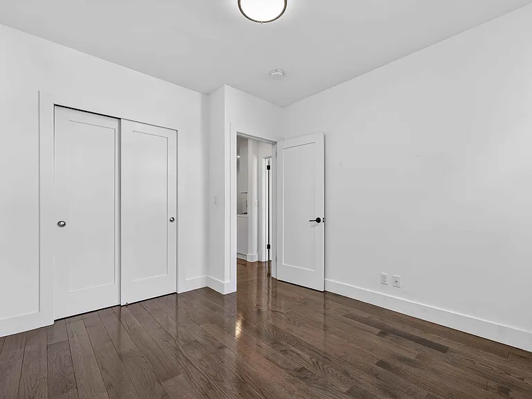 152 Thompson St #4A — Photo 3