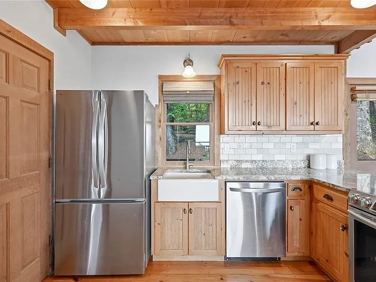 424 Sanderlin Mountain Dr — Photo 10