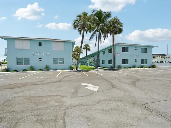 117 7th St N Unit 1, Bradenton Beach, FL 34217