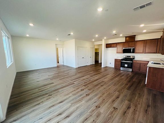 2nd image of 2491 Bersano St