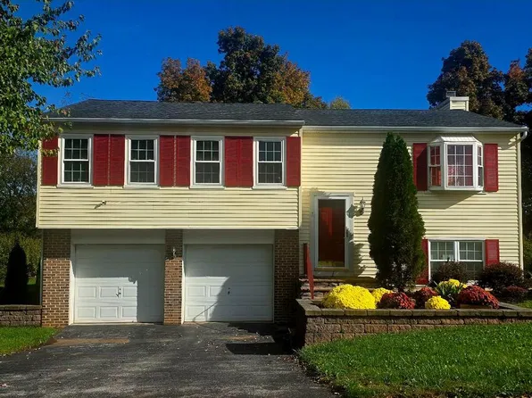 1737 Rainbow Cir, York, PA 17408