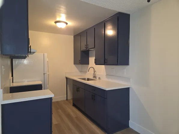 5530 Ackerfield Ave, Long Beach, CA 90805