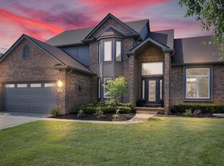 21334 Carlton Dr, Macomb, MI