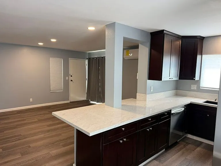 2138 Balboa Ave — Photo 9