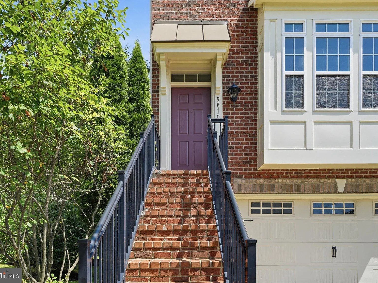 3 bed, 3.5 bath, 1996 sqft, $3,200 — Photo 2