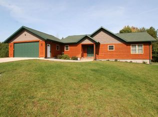 1438 Deerborn Ave, Friendship, WI 53934