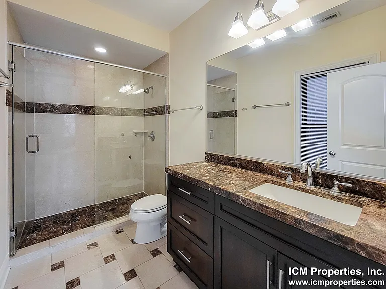 3247 N Seminary Ave #3 — Photo 11