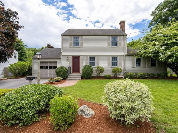 11 Sagamore Rd, Arlington, MA 02476