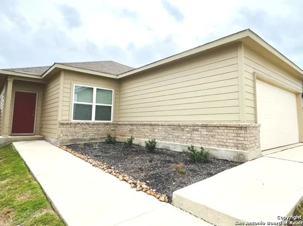 4814 HEATHERS CROSS, St Hedwig, TX 78152