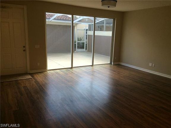 4th image of 28722 Alessandria Cir