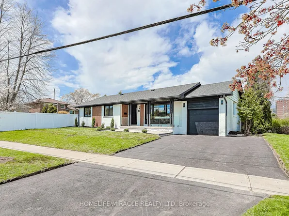 158 Cass Ave, Toronto, ON M1T 2B7