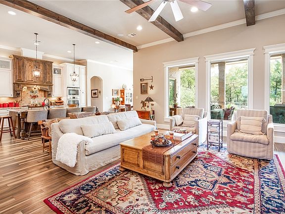 4th image of 5365 Majestic Oak Ct
