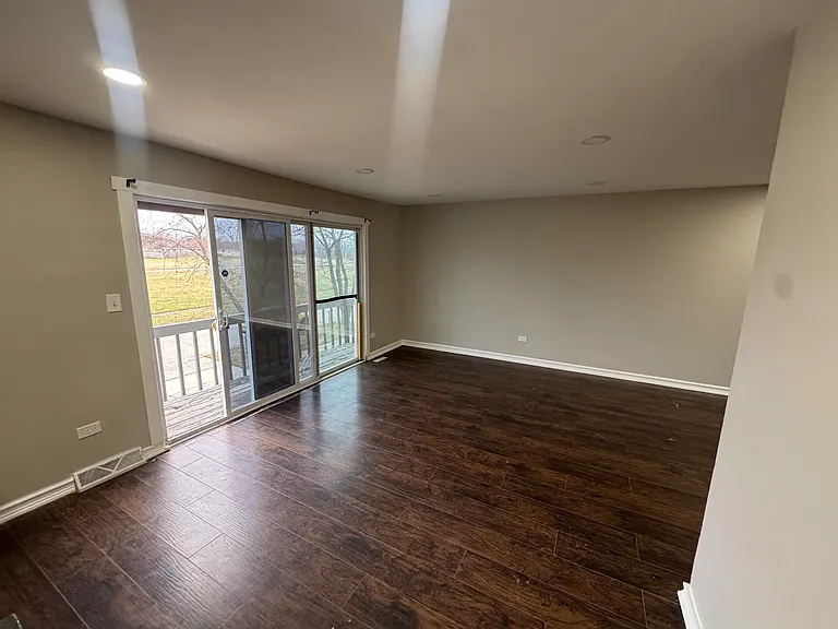 21778 Carol Ave — Photo 2