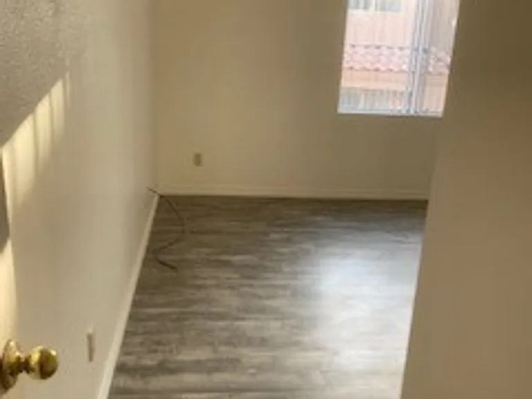 2193 Aspen Mirror Way #204 — Photo 5
