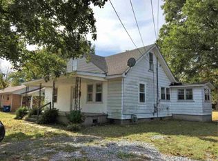310 Irvan St, Murray, KY 42071