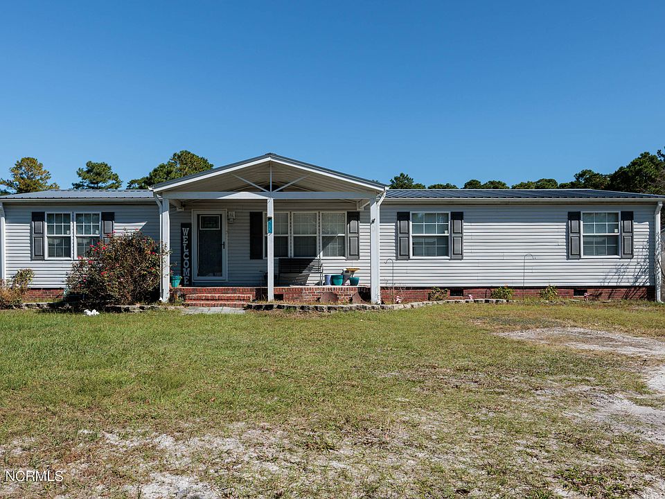 1st image of 616 Cory Lane NE